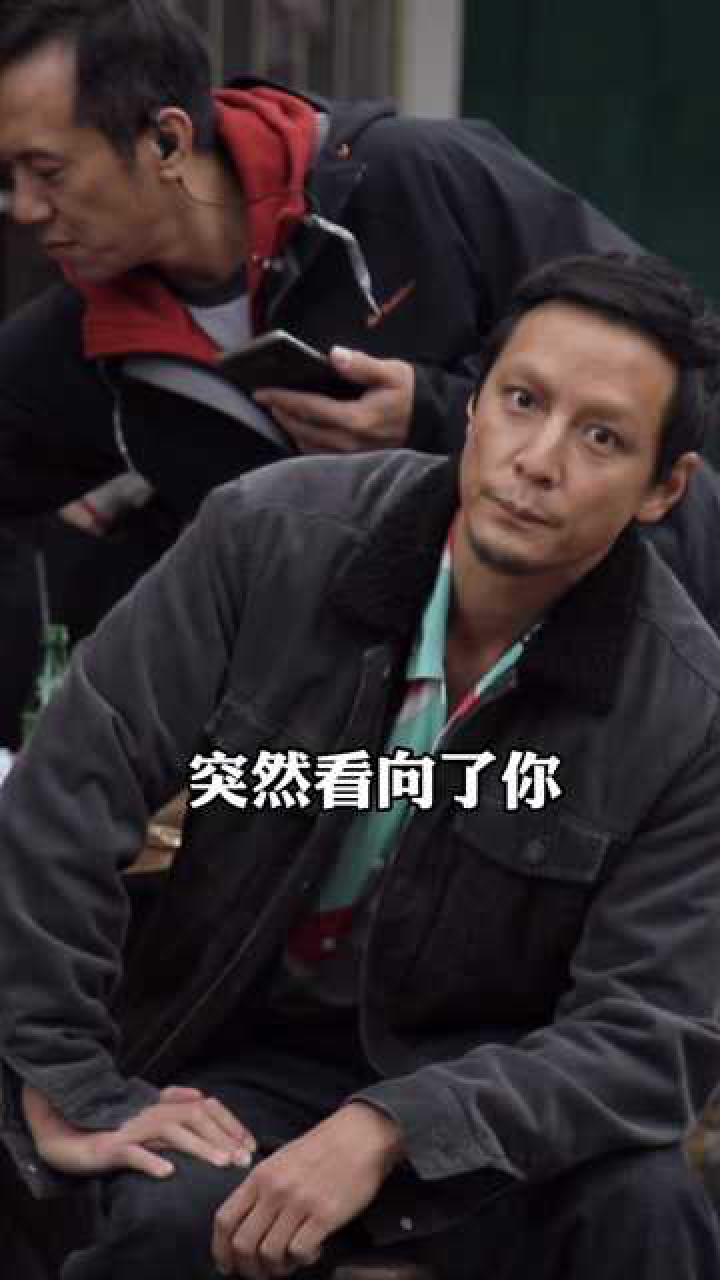 吴彦祖片场等戏间隙突然看向了你吴彦祖回应阿祖收手吧电影除暴提档