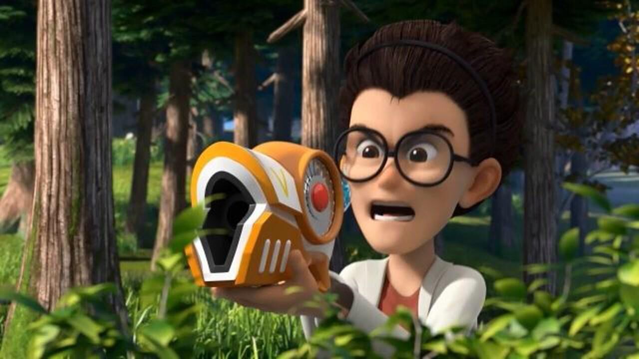 熊出没:熊大熊二河里上演芭蕾舞,天才威的冰冻手枪完全无效!