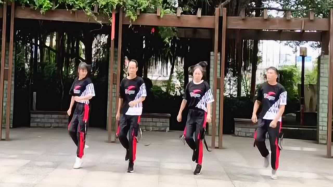 鬼步舞6个基本动作,最新最火鬼步舞幺妹儿-鬼步舞教学基础舞步