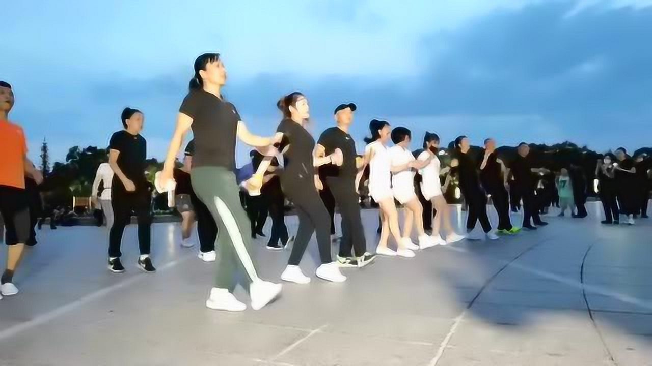 鬼步舞6个基本动作,鬼步舞老妹你真美46步教程-鬼步舞教学基础舞步