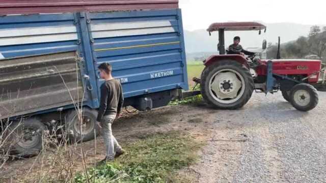 自动升降卸货,货物太湿卸不下来,看老司机是如何操作的