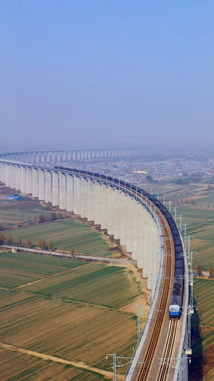 浩吉铁路全长1813.