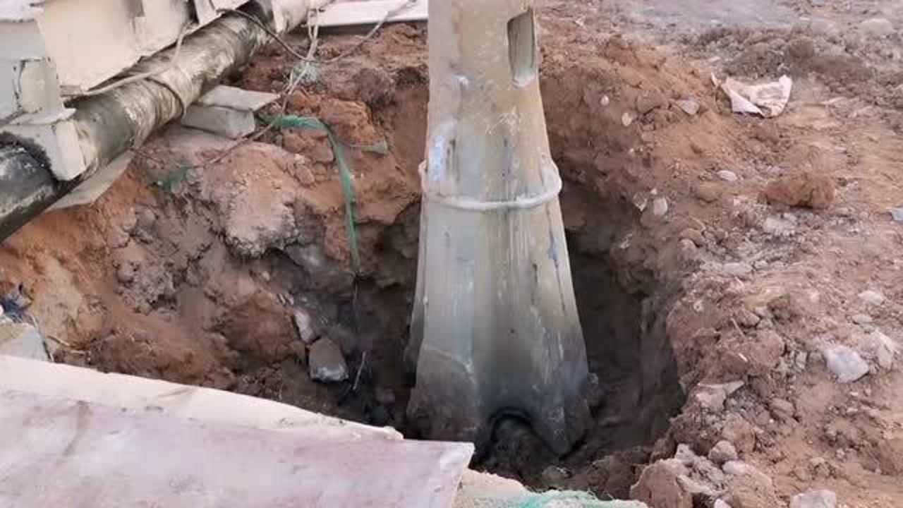 一锤下去黄金万两,实拍超级打桩机的工作过程,真不愧为大国重器!_腾讯视频}
