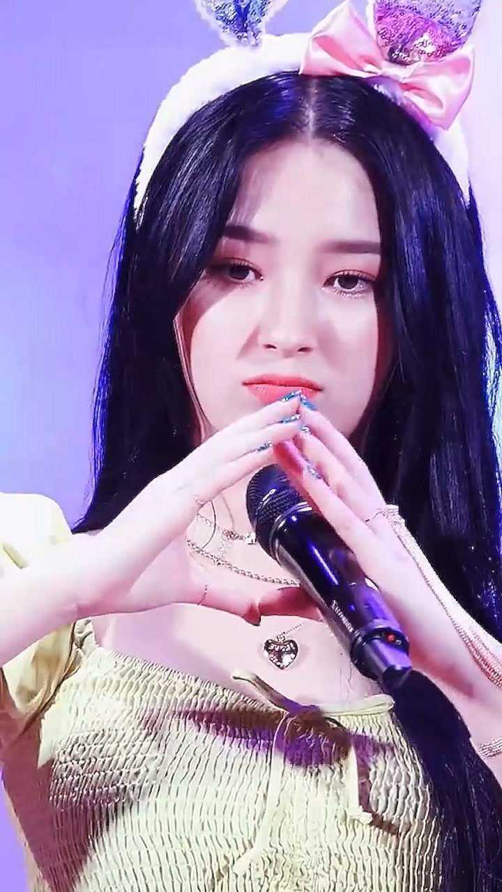 胖女神nancy李承利有些心动一旦开始便覆水难收你们喜欢这样的微胖