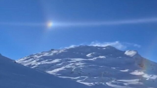 太好看了!瑞士一滑雪场突现美丽景象,五光十色宛如童话世界