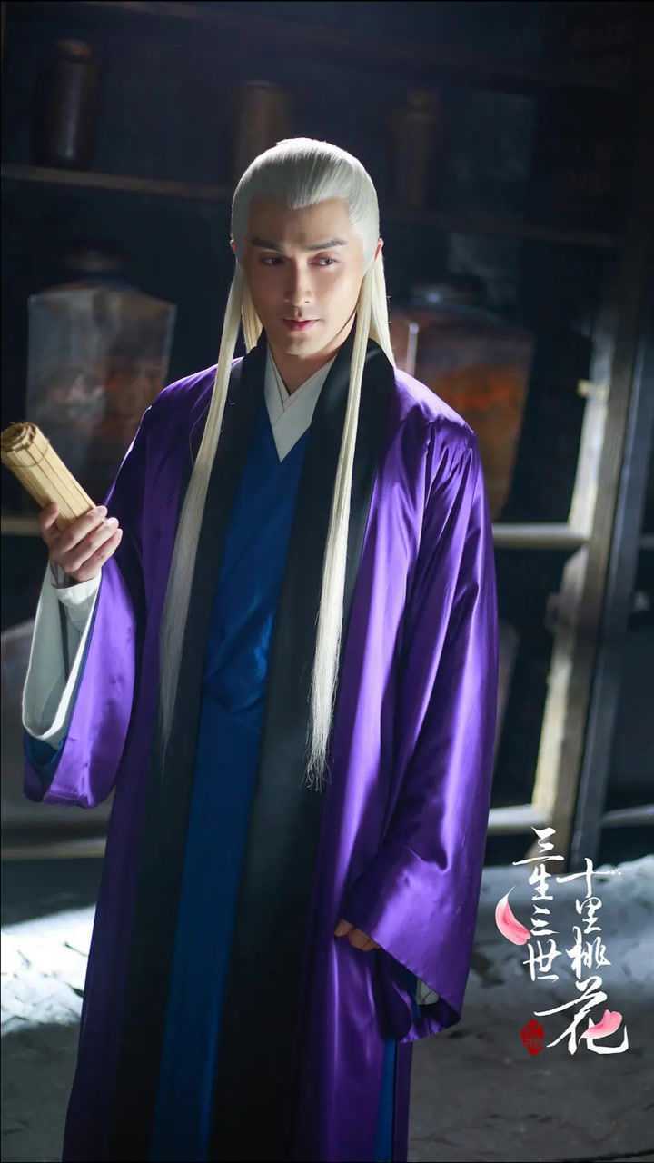 东华帝君:东华紫府少阳君,享八荒六合朝拜