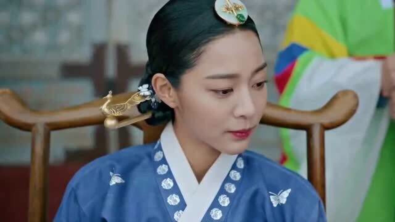 哲仁王后得知暗中帮助王上的是王后宜嫔这眼神又要搞事情了吗