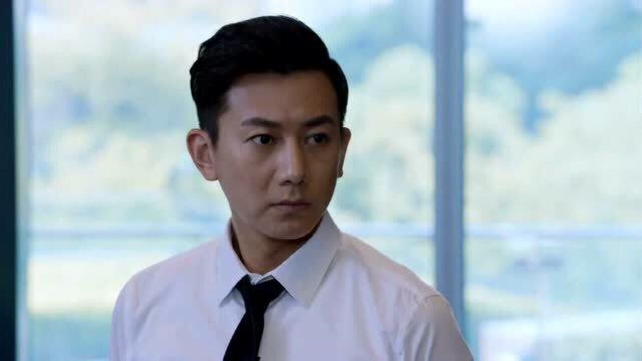 你好安怡叶坤找万微了解芯机人杀手反到救了她一命