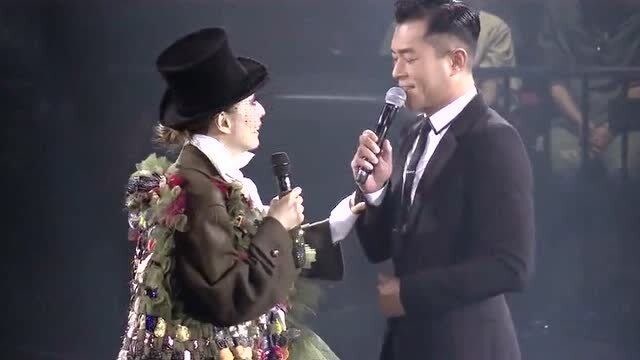 被演技耽误的歌手古天乐开口唱歌郑秀文台上尖叫观众台下欢呼