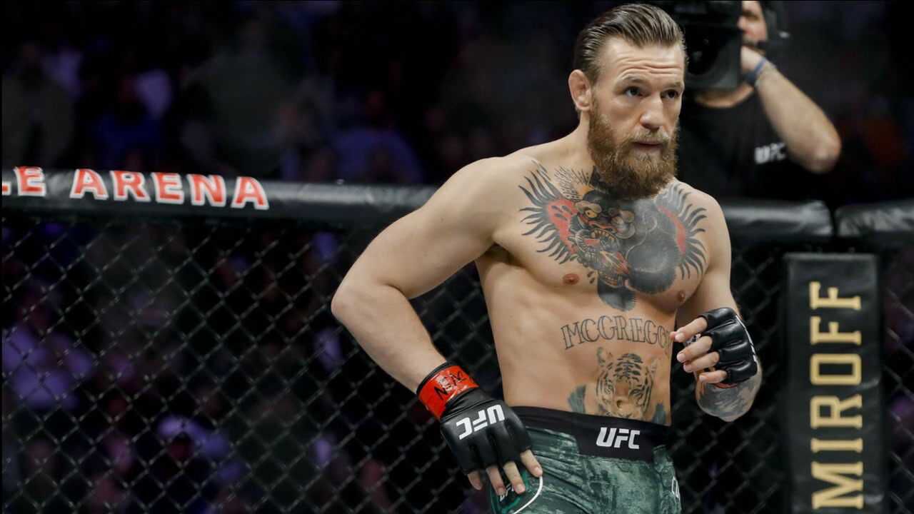 ufc嘴炮康纳嚣张ko集锦