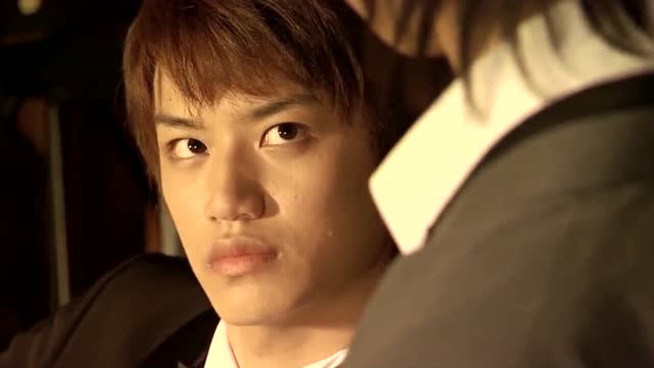 假面骑士空我一心想成为月骑王子的护卫但小渡却不想成为王子