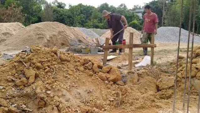 自建房之“地梁垫层制模”,比起砌地梁砖可以省下一笔费用,省下的钱可以再付个房子首付了!