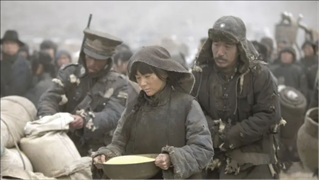 饥荒的年代老百姓卖女儿换粮食县长却大鱼大肉一九四二