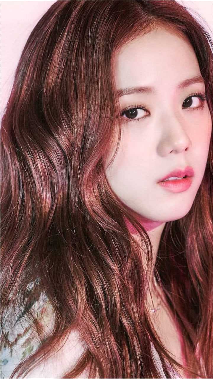 练习室的秀秀子秒变台上的kimjisoo酷girl金智秀的怼脸慢镜头欣赏