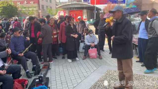 芜湖鸠江人民广场市民庐剧片段鉴赏:皖长长江北岸人文风情!