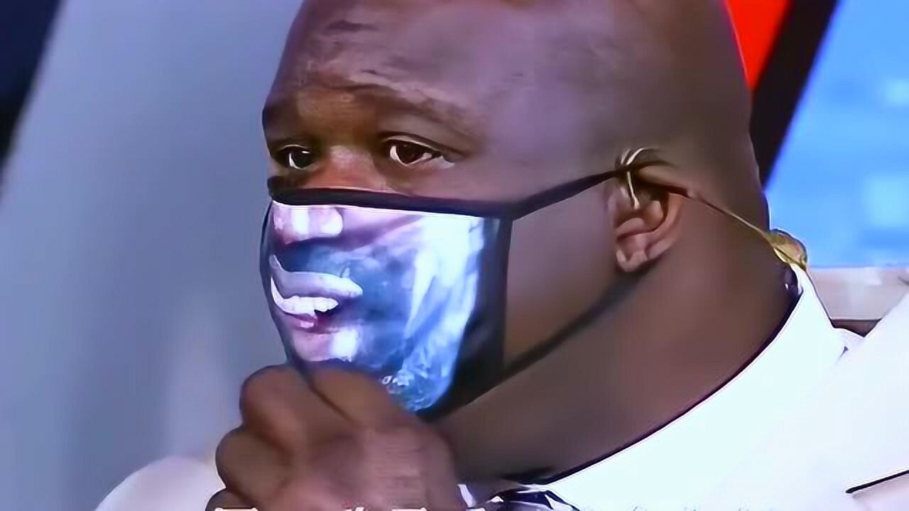 自带搞笑属性的奥尼尔戴口罩