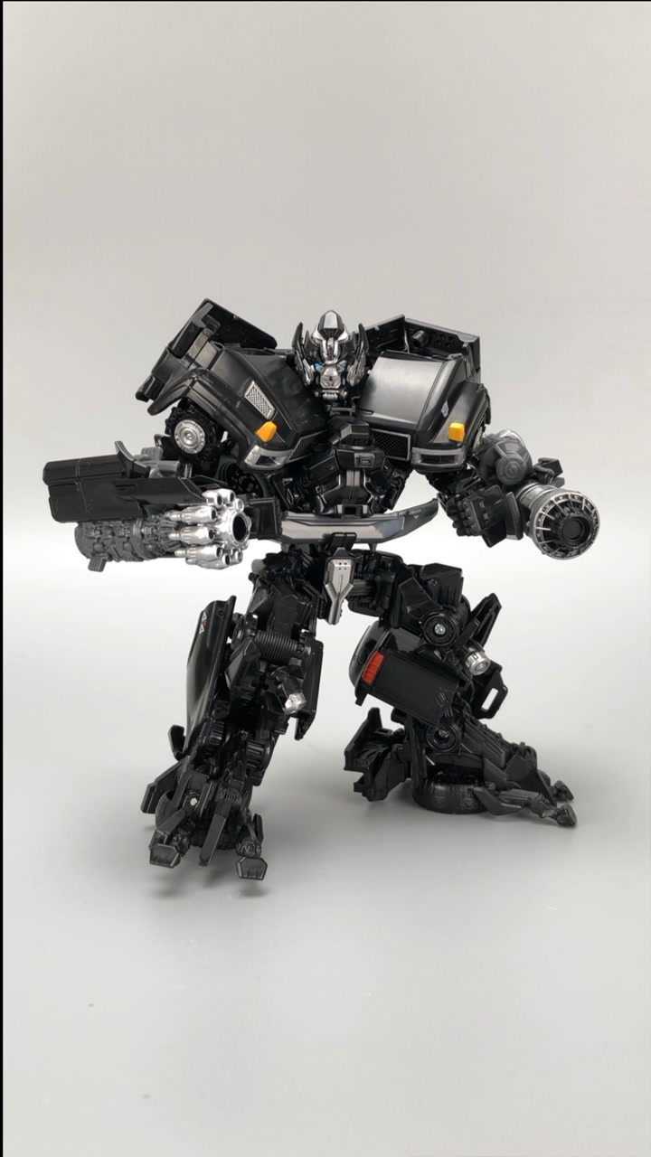 变形金刚电影工作室系列.ss14.v级:铁皮.含变形流程.