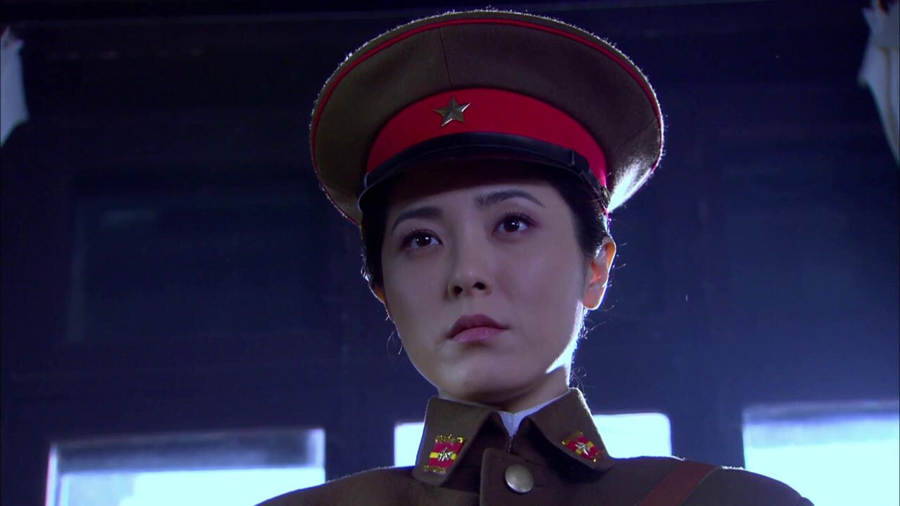 女人的抗战女军官为情报引诱地下党遭拒后竟对其实施烙刑