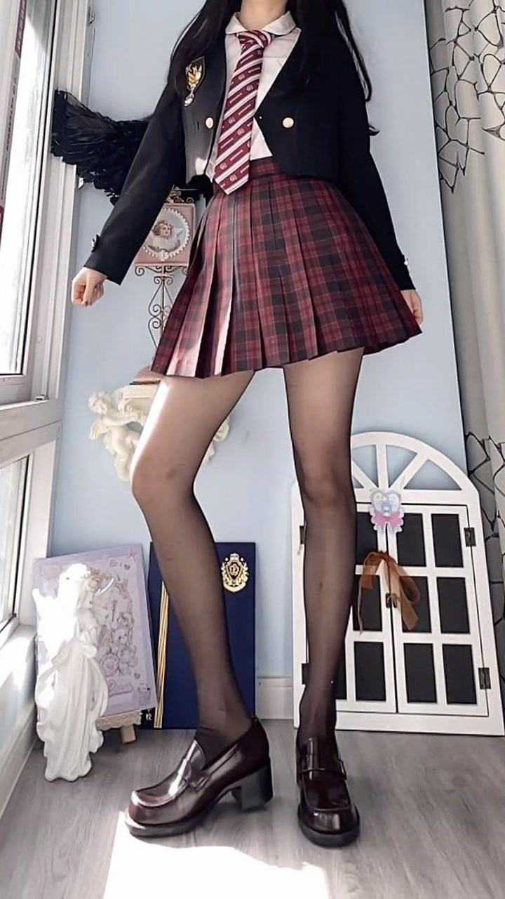 黑丝是神黑丝是我的信仰。#美女_腾讯视频