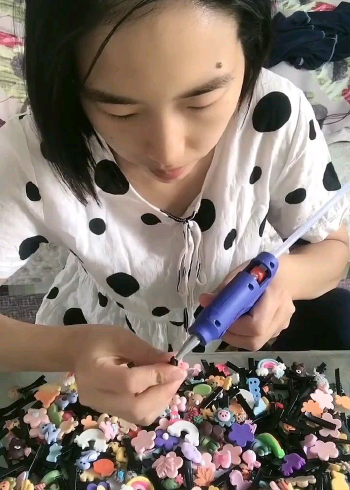 可以在家做的手工活,制作头绳一天一百多,姐妹们要不要一起做啊