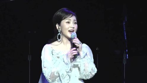张燕在温哥华演唱《天涯歌女》怀旧经典歌曲，好听至极