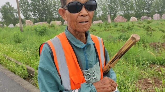 石头过磅按重量卖,一块普通大石头,能卖几十万