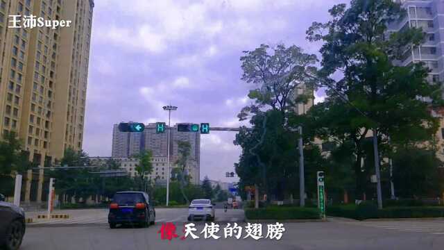 徐誉腾一首《天使的翅膀》磁性嗓音,歌声依旧感人,伤心时候听!