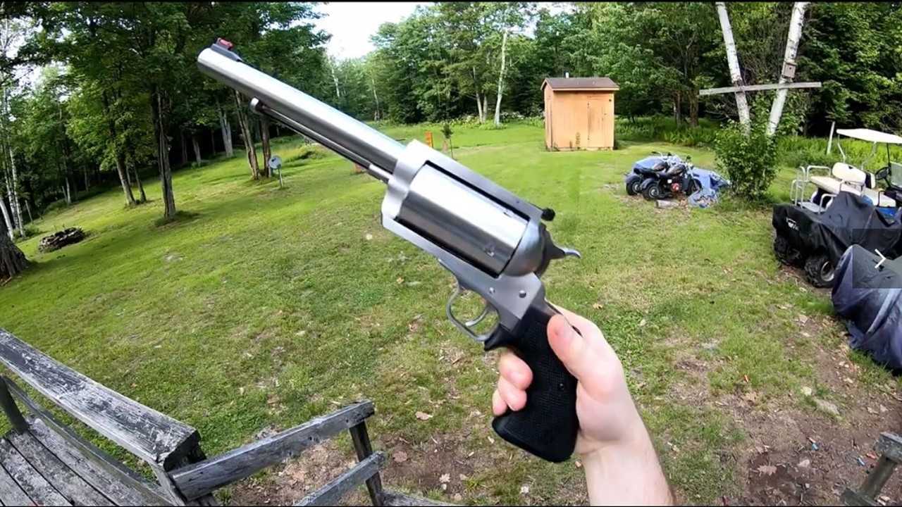 marlinbfr大口径转轮手枪光看弹药就觉得吓人称它手炮不为过