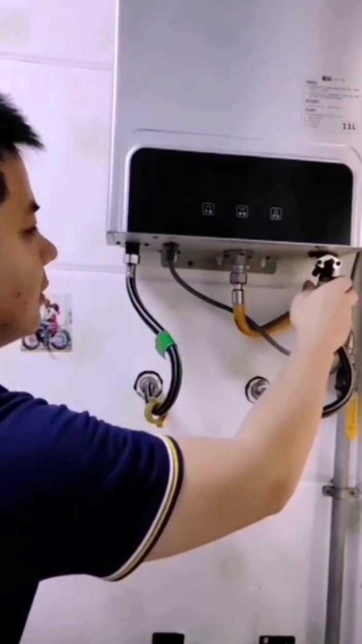 燃气热水器清洗除垢教程_高清