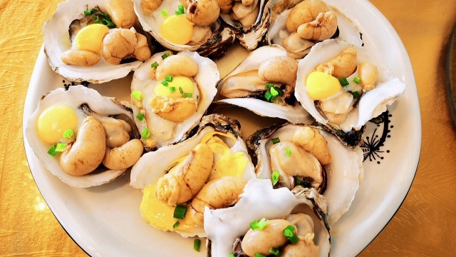 南宁好味齐沿海美食～生蚝公鸡蛋