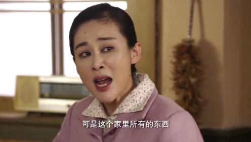 养母：心机女为了搞臭食堂名声，往菜里放蟑螂，女儿当众揭穿她