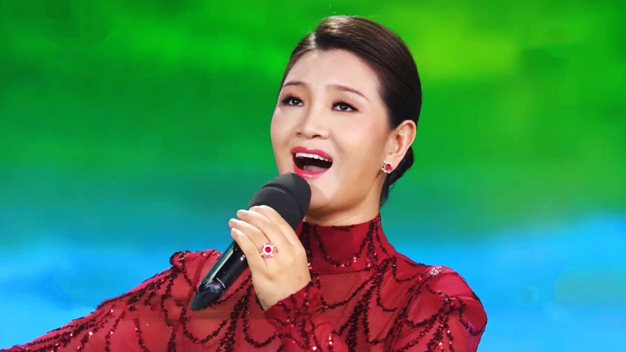 这首降央卓玛最爱的千古绝唱,一开口传递故乡情,听后忍不住感动