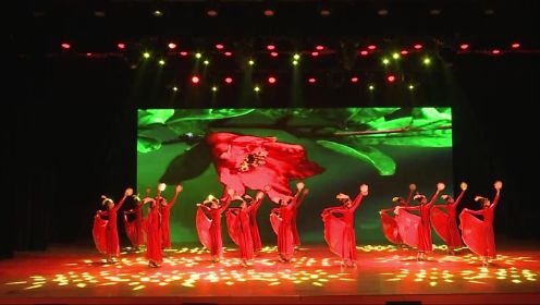 燕山大学艺术与设计学院2018级舞蹈表演专业女子群舞-维吾尔族舞蹈《石榴花开》