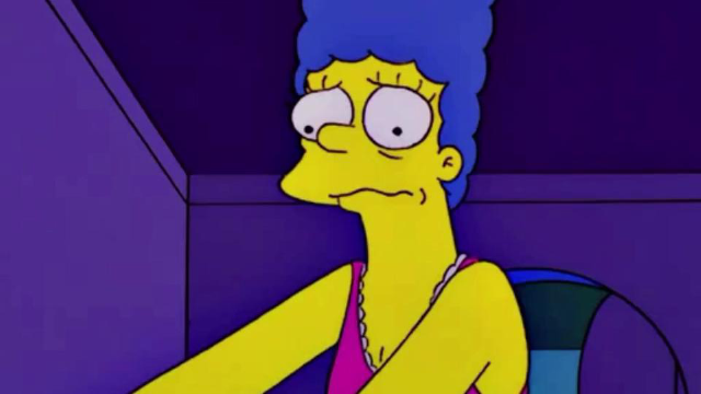 候莫因为打呼噜太大把玛姬赶走了#辛普森一家搞笑动漫解说 #动漫解说