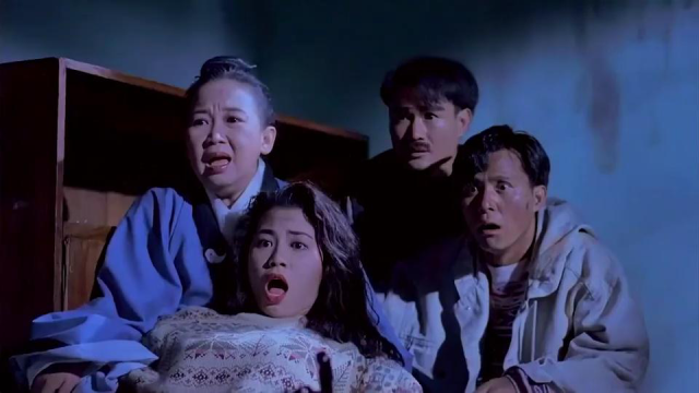 阴阳尸四肢被炸得分离,竟还能自动复原,英叔见状都只能开溜