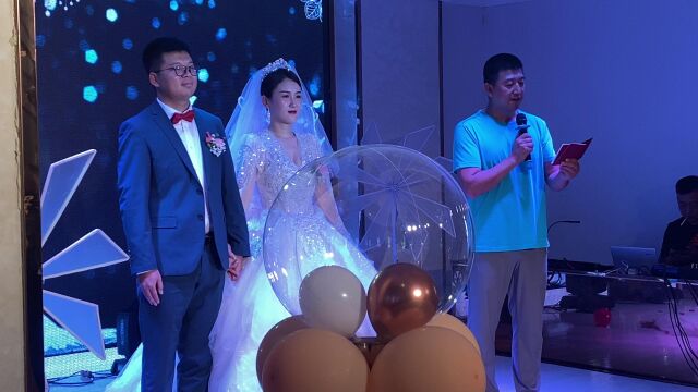 董婷婷♥支行 婚礼现场第三视角录制完整版