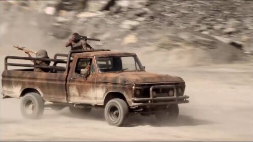 经典动作 惊悚影片，在沙漠中进行死亡竞赛