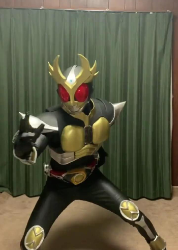 真人变身假面骑士亚极陀