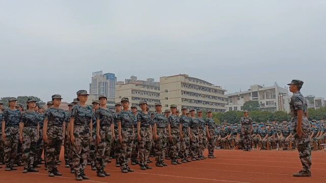 护理学院军训演练