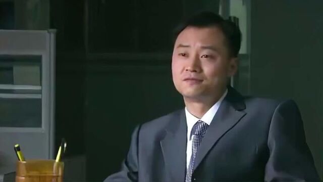 运气来了挡都挡不住,肖然没有渠道,经理却把采购的事指给他,都市职场