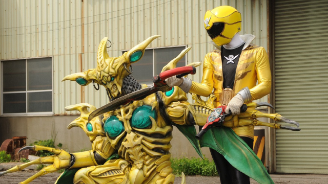 兽电战队强龙者:开局皮套不认人?女主白富美!