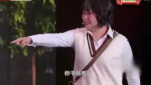 2021年北京春晚：李雪琴、杨树林演小品《一路上有你》笑声不断！