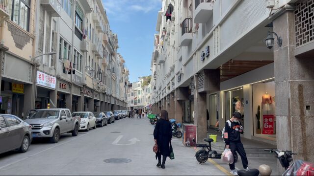 实拍福建第三大城市,厦门的街景一角,喜欢这边慢节奏的生活