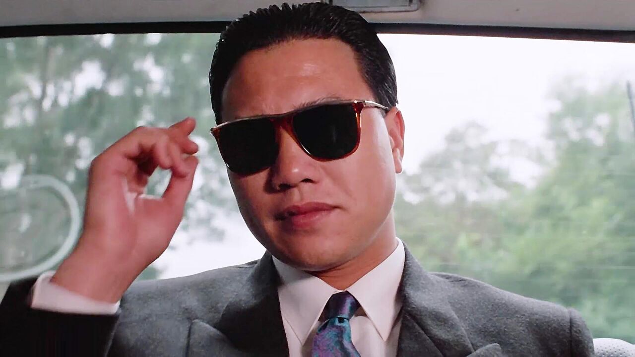 万梓良的六亲不认,让看找不出与之抗衡的电影,太厉害了