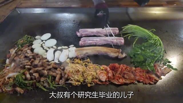 儿子负责100万,大叔瞒家人开店,每月进账72万,顾客从全国来