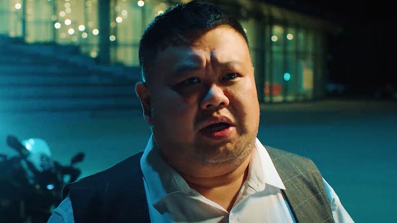 《王牌大保镖》小保安咸鱼翻身揭开真相,狂戳笑点烦恼全消!