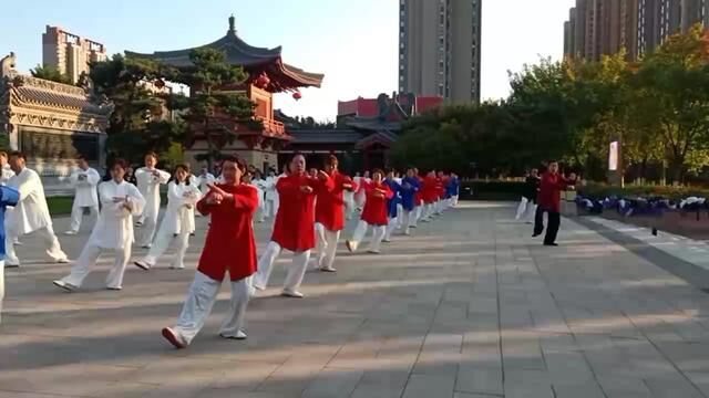 太极文化节期间书画公园一道亮丽的风景线,为养生生铜川加油!