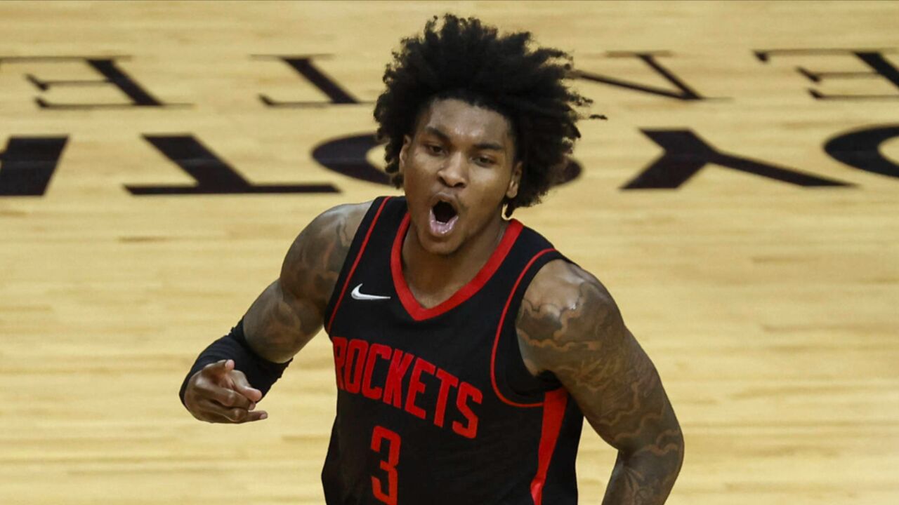 马刺末节崩盘,惨遭23分逆转!火箭队真不讲理,小波特迎好消息