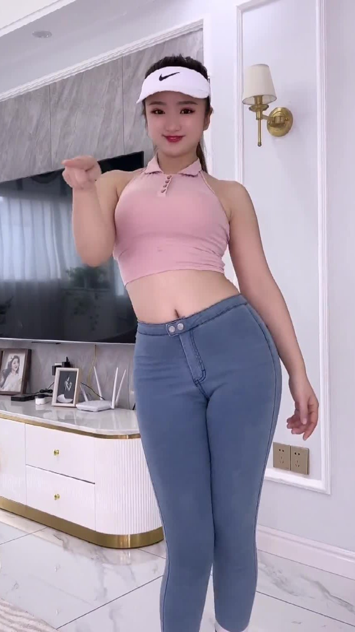 每天扭一扭 保持好心情#微胖女生#蜜桃臀#舞蹈