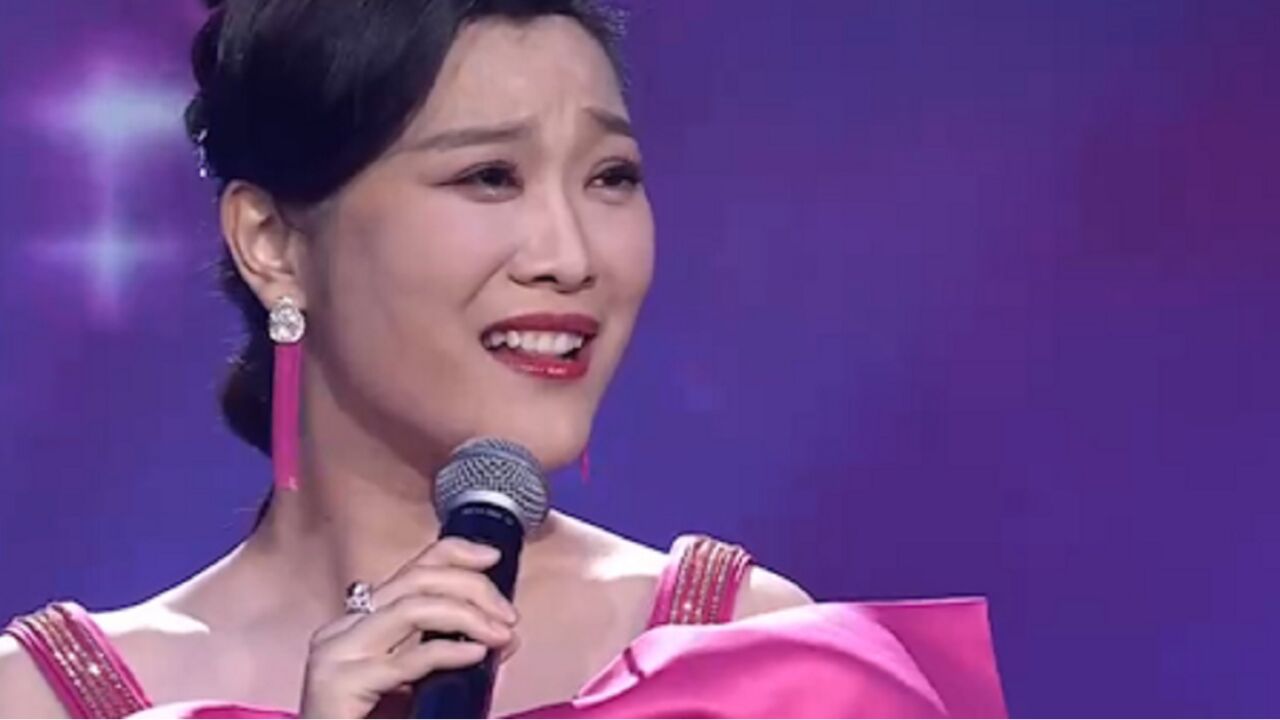 教科书级的《金达莱花》,梁鸣珈实力演唱,好听到哭!